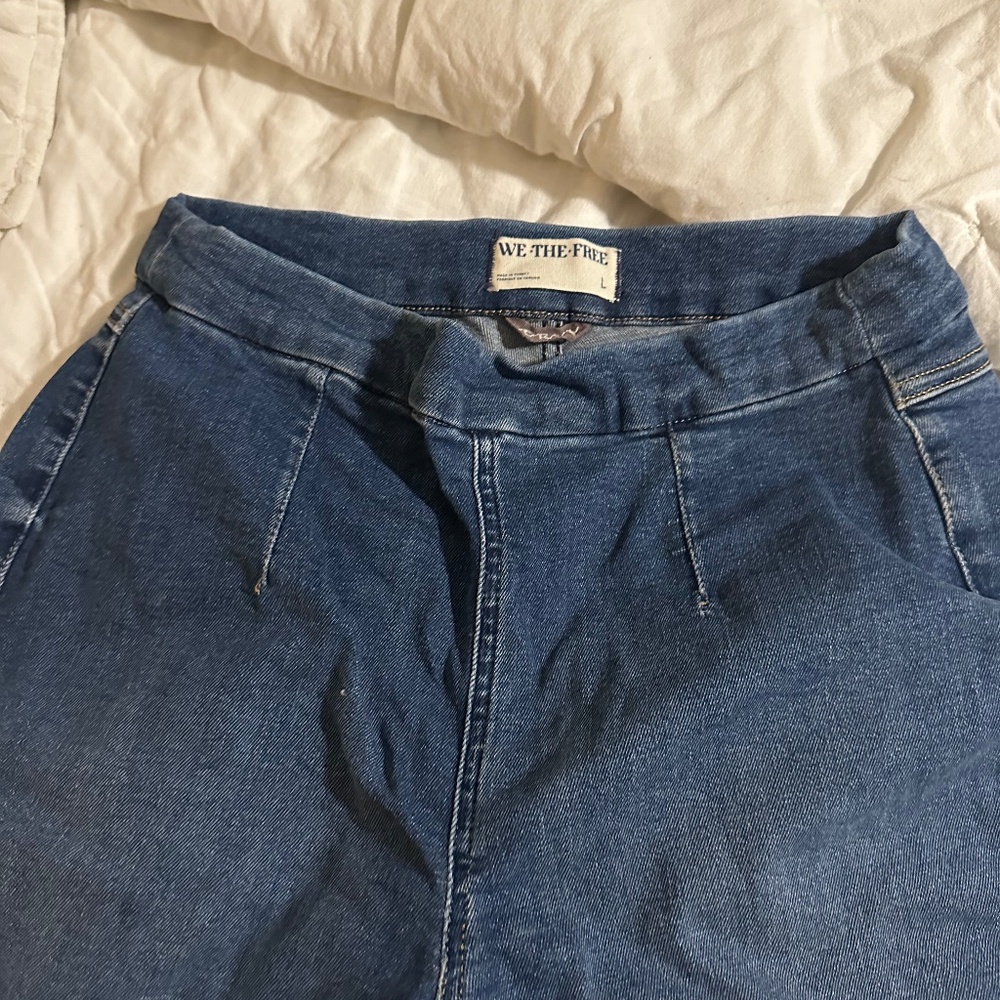 Free People  CRVY Infinite Stretch Pull-On Skinny Jeans